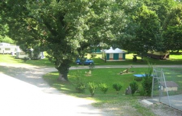 A vendre, Camping au coeur de la nature